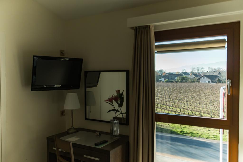 Motel Le Leman Commugny Luaran gambar